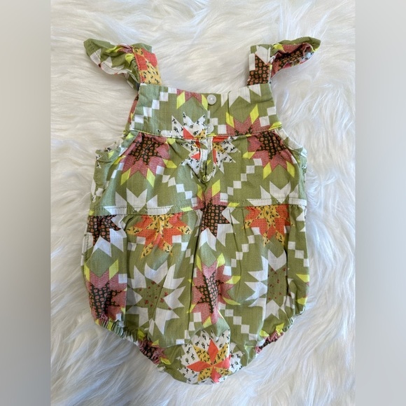 Baby Cat & Jack Newborn Romper - Picture 5 of 7